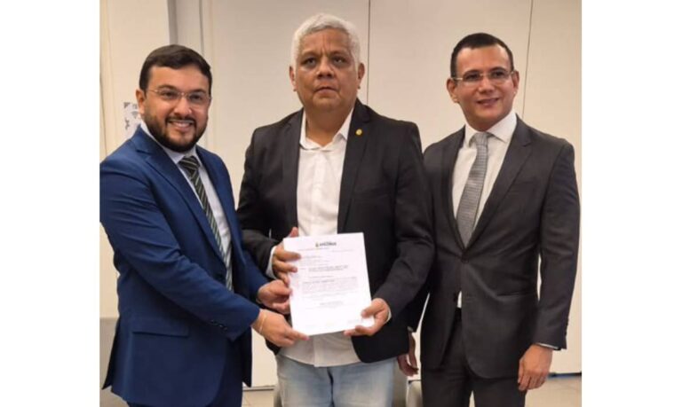 Estiagem: Amazonas apresenta ao Ministério da Pesca demanda por auxílio a pescadores artesanais