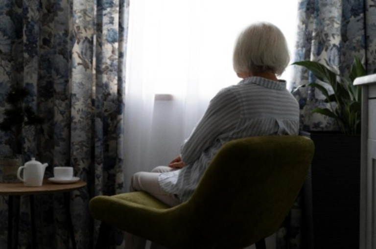 Depressão: quando a tristeza não é apenas “coisa da idade”