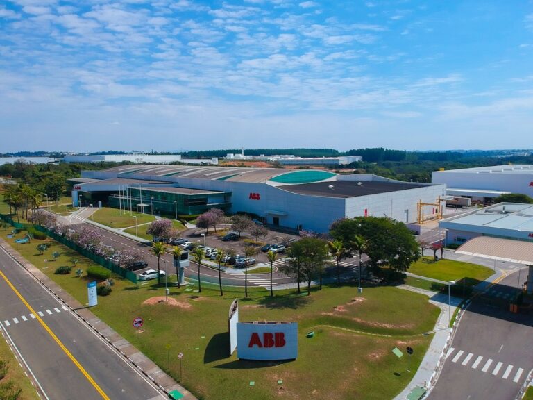 ABB reduz emissões e projeta meta net zero até 2050