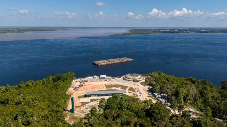 Estruturas do parque Encontro das Águas começam a revelar projeto de Oscar Niemeyer