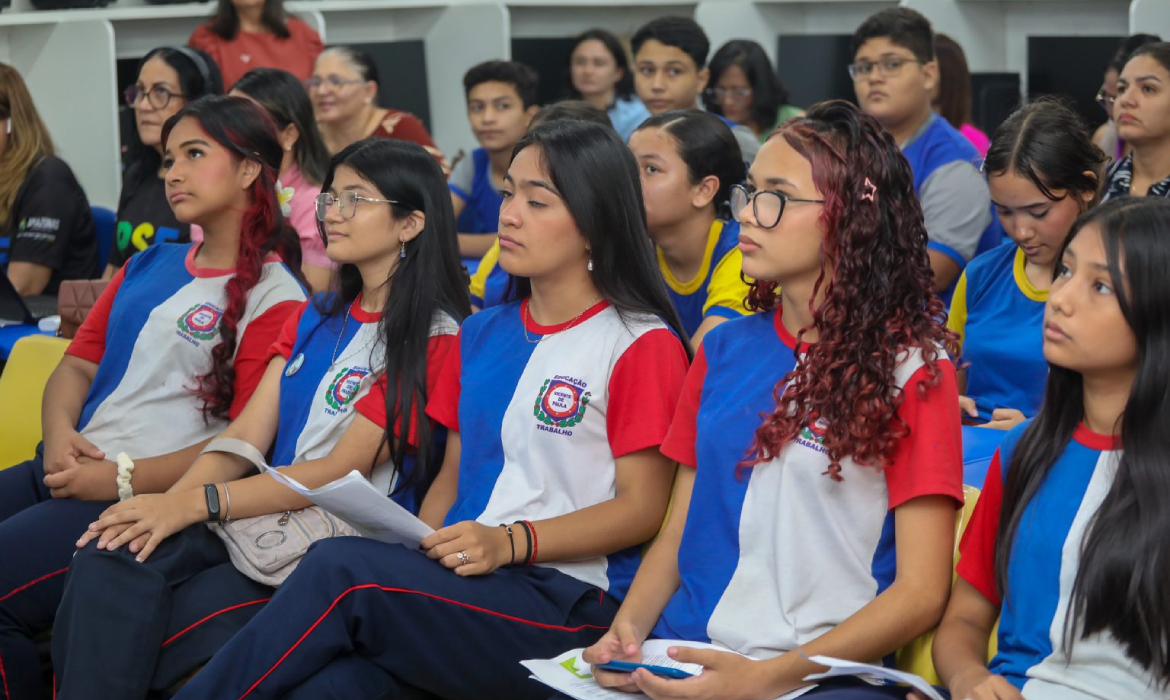 Escolas da Prefeitura de Manaus disputam vagas para etapa nacional do Fortalece PSE