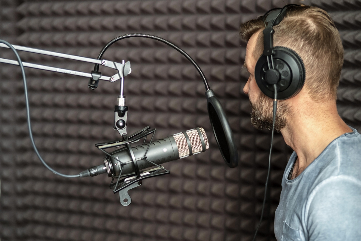 Como a dublagem nasce e amplia o acesso ao audiovisual