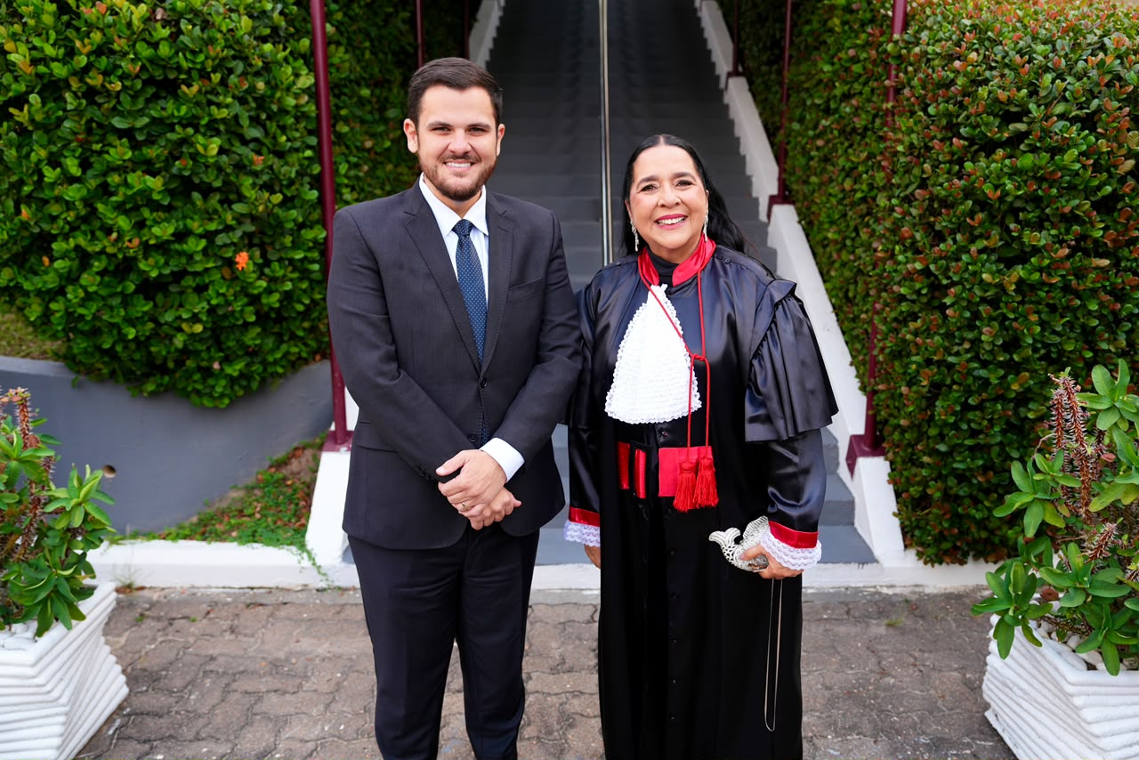 Prefeito Renato Junior prestigia recondução da procuradora-geral Leda Mara ao comando do MPAM