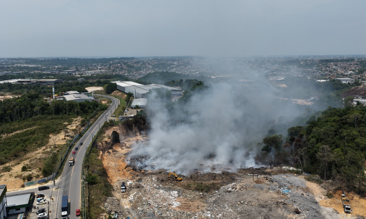 Responsável por área de incêndio no Distrito Industrial 2 é multada em R$ 5,555 milhões pelo Ipaam