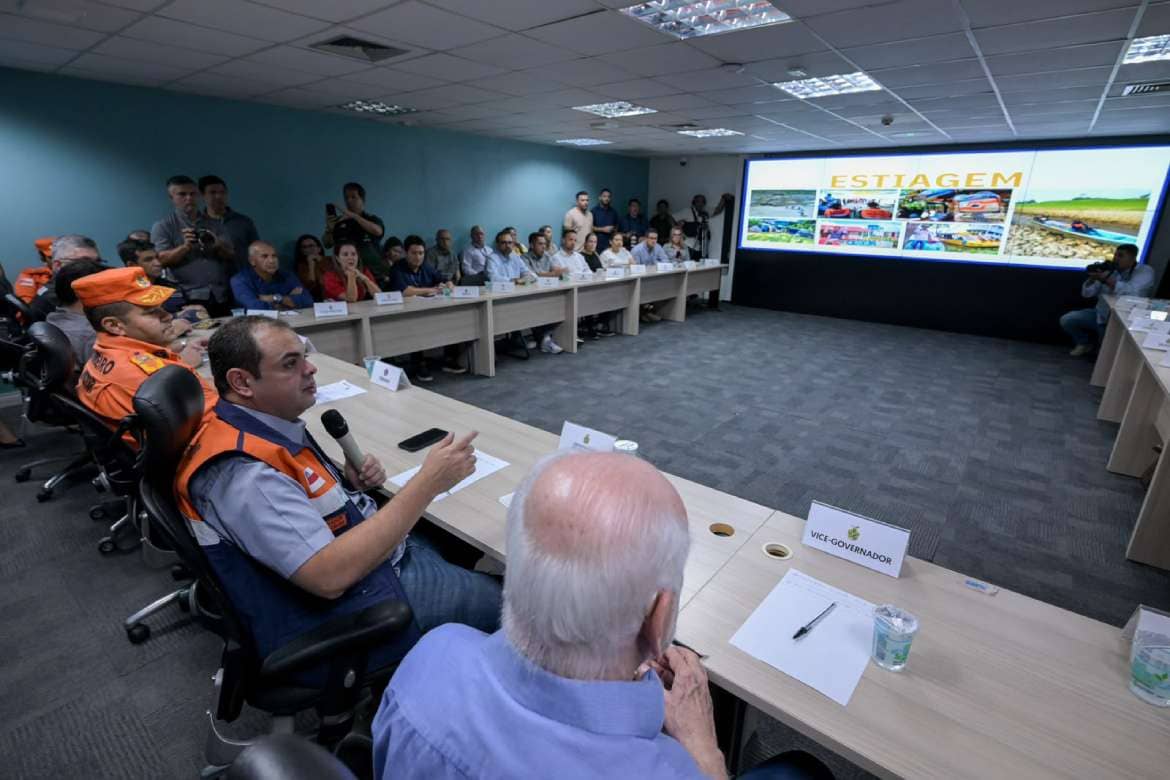 Governador Roberto Cidade coordena reunião do Comitê Climático e reforça ações de combate à estiagem e às queimadas