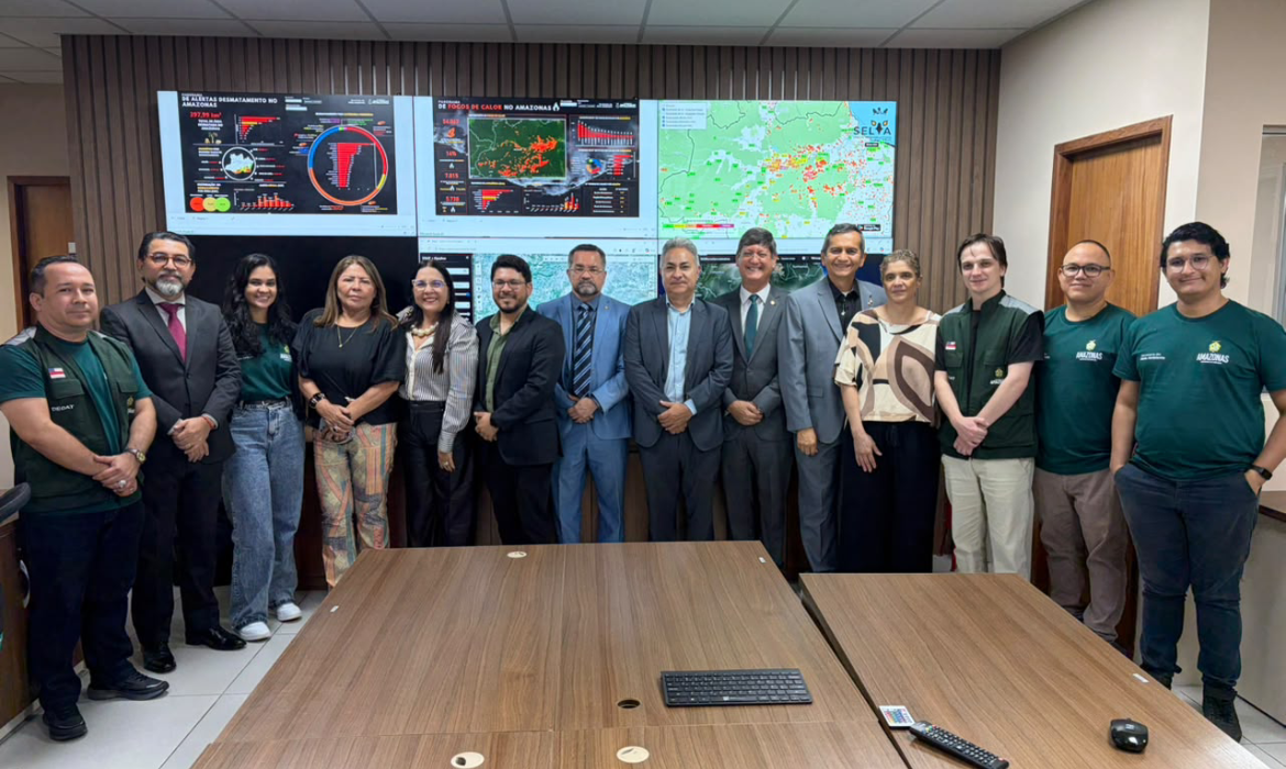 Órgãos ambientais do Amazonas discutem integração de dados para combater queimadas