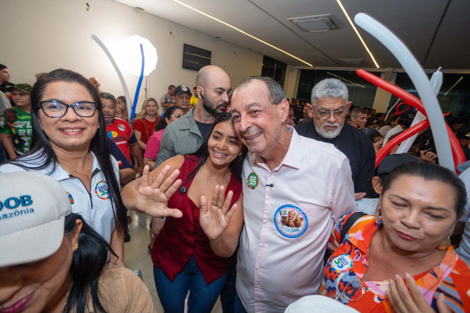A dois dias da eleição, pesquisa aponta Omar com 57,4% dos votos válidos