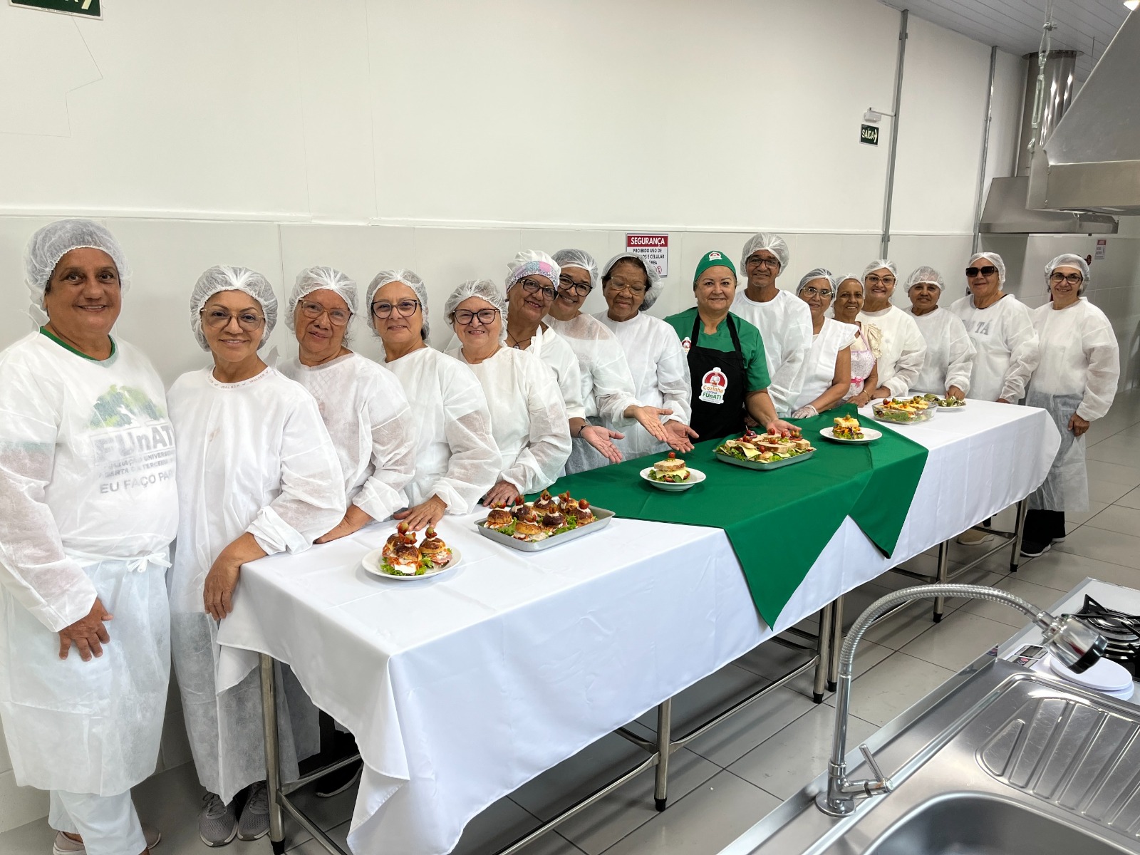 Oficina de Gastronomia Funcional oferece novas oportunidades de aprendizado para pessoas com 60 anos ou mais