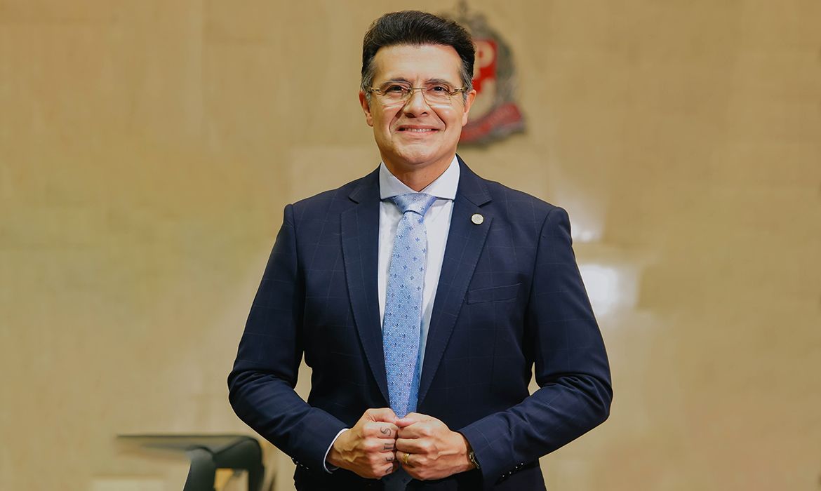 Deputado estadual Marcelo Aguiar é detido após disparo de arma de fogo em bar
